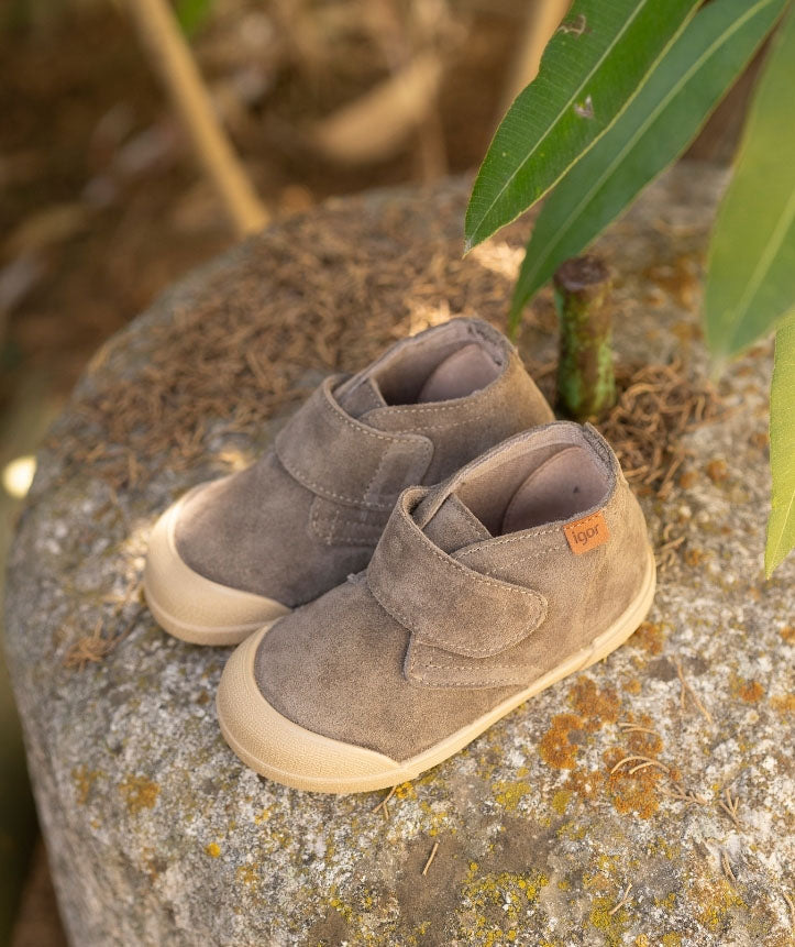 Igor Barefoot - Tui Topo Igor