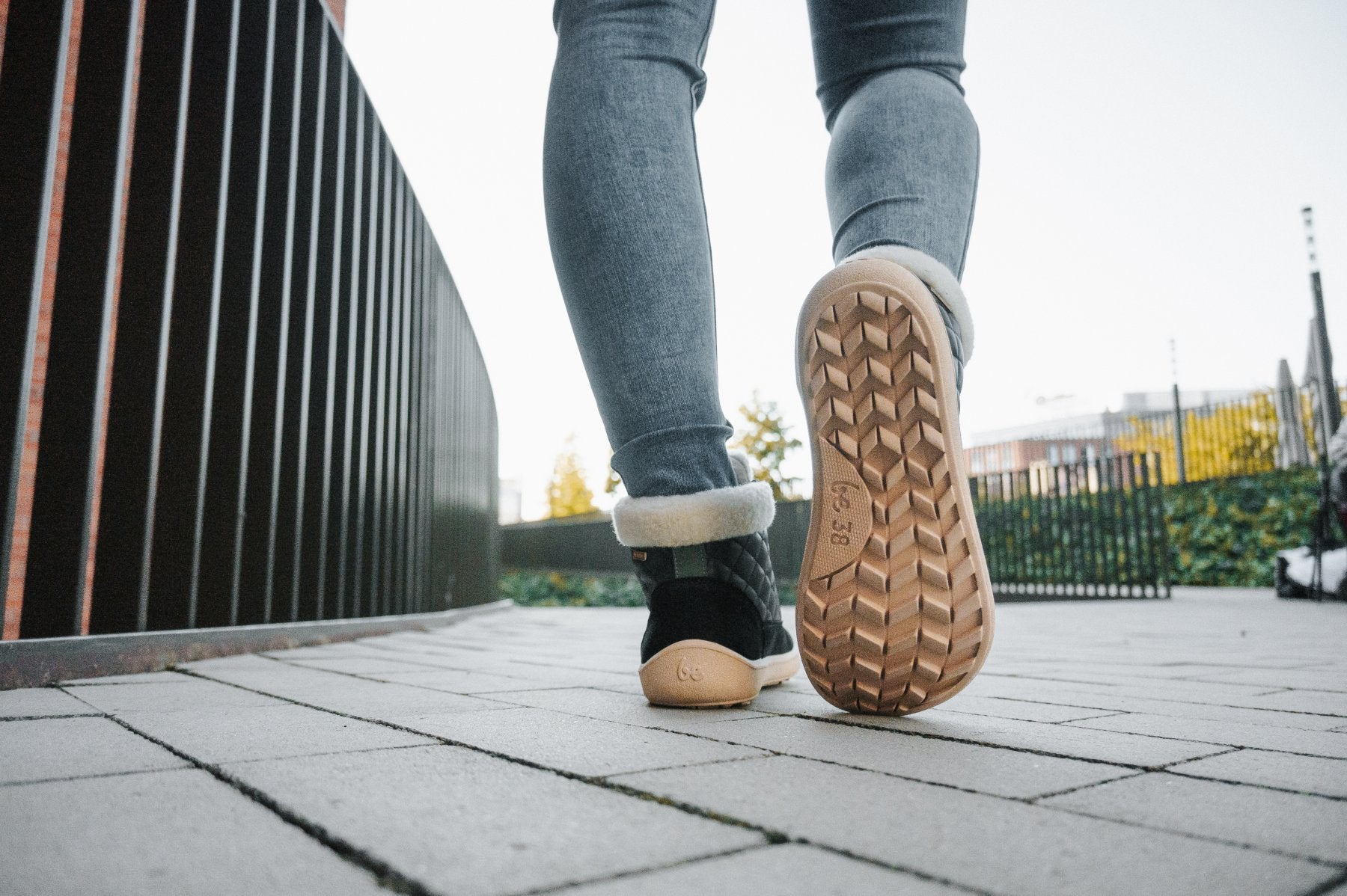 Be Lenka - Olivia Be Lenka